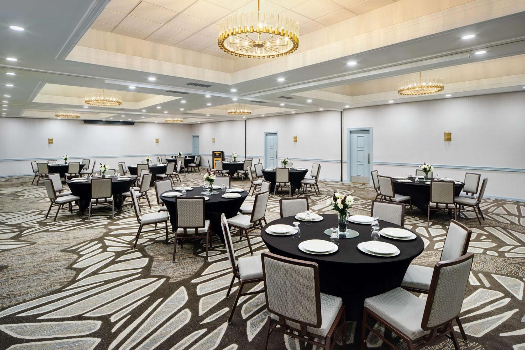 מלון Doubletree By Hilton רוקי מאונט מראה חיצוני תמונה